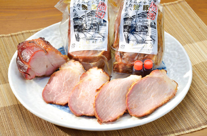 稲村亭の炭火焼豚